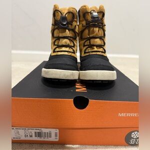 Boys merrell snow bank boot, size 1M